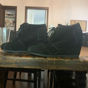 Toms  5 1/2 inch (includes 2.5 in. heel) wedge suede ankle bootie, lace up. Sz 7